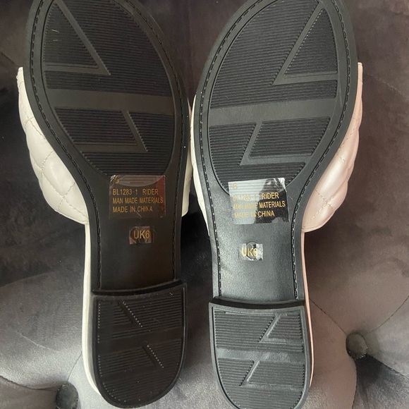 SANDALS - Picture 3 of 3